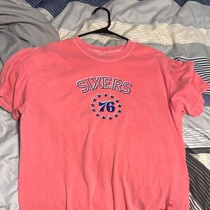 Mitchell & Ness Pink Sixers T-Shirt